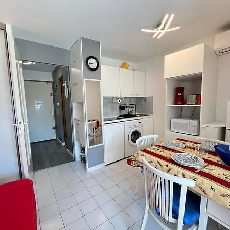 Sol-y-days Sables Or, Vue Sur Piscine Appartement *